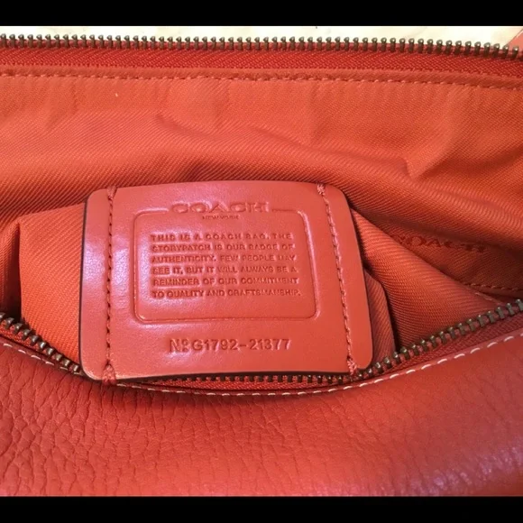 Coach G1792 Shoulder Duffle - Picture 4 of 8